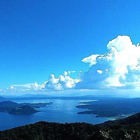 Wind Residences Tower 4 18Th Floor Tagaytay City Exteriör bild